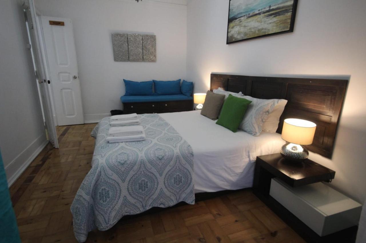 Ocean M1 R4 - Large Double Room With Shared Bathroom In City Center Lissabon Exterior foto